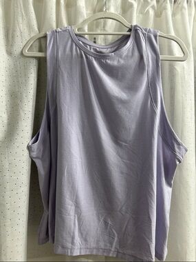 Old Navy Light Lavender Women's Sleeveless Tank Top